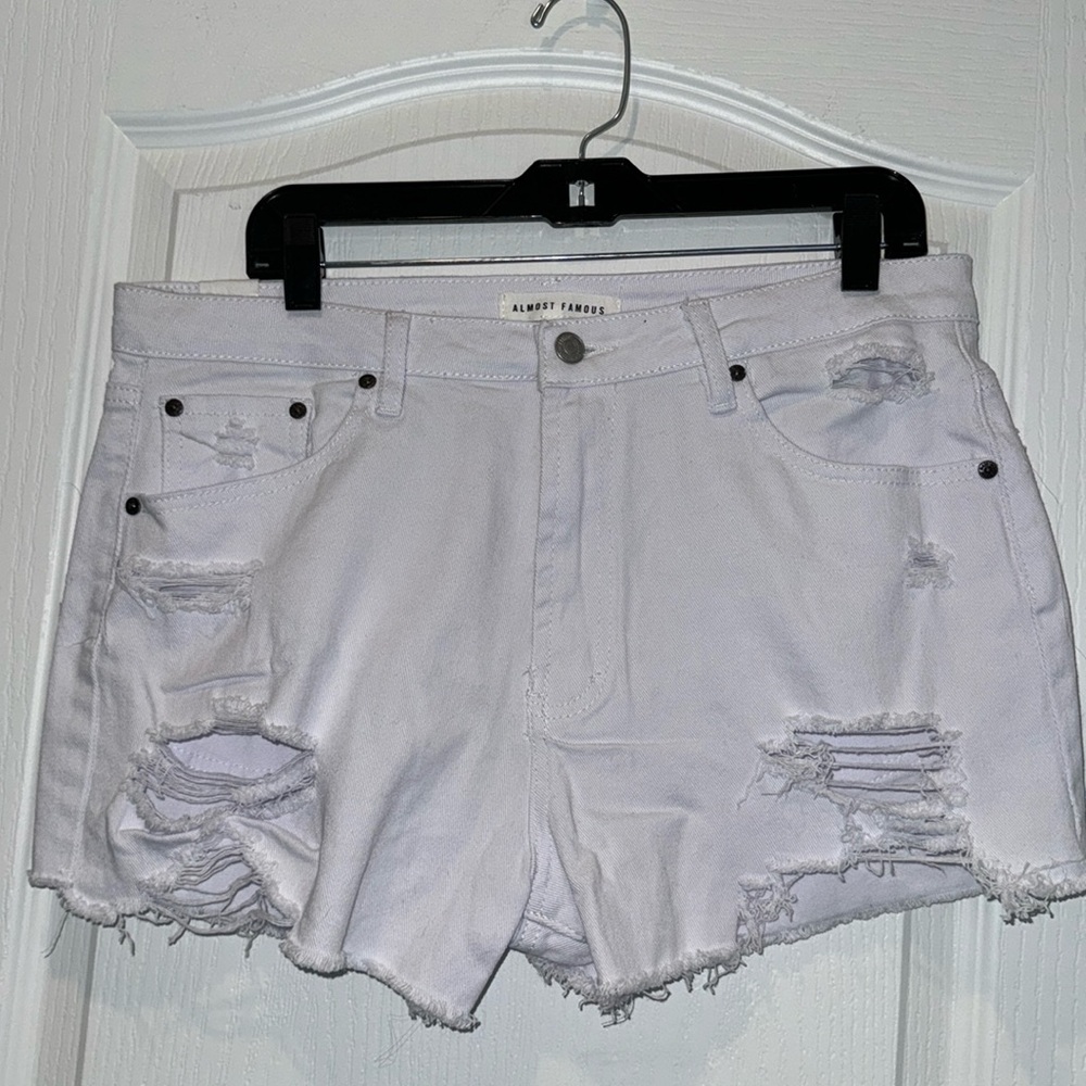 L Almost Famous White Distressed Jean Shorts High Waisted Size 13
